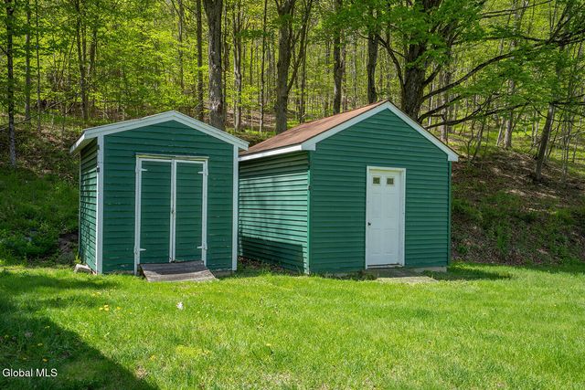 433 Blind Buck Road, Salem, NY 12865