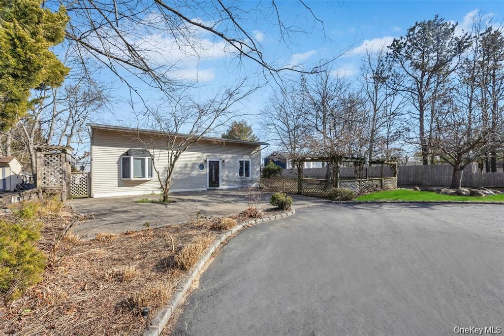 79 C Traction Boulevard, Patchogue, NY 11772 — exterior