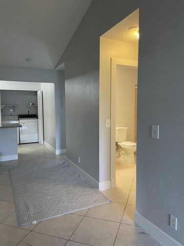 9037 SE HOBE RIDGE Avenue, Hobe Sound, FL 33455