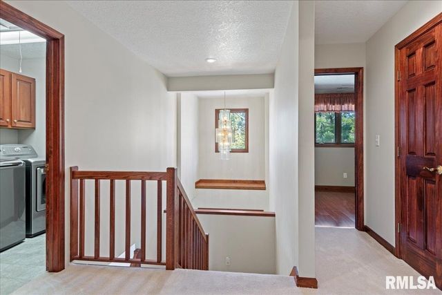 12 WEDGEWOOD Court, Taylorville, IL 62568