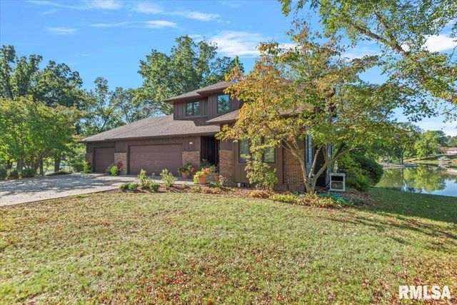 12 WEDGEWOOD Court, Taylorville, IL 62568