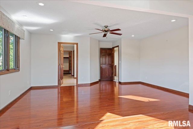 12 WEDGEWOOD Court, Taylorville, IL 62568