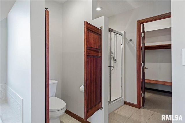 12 WEDGEWOOD Court, Taylorville, IL 62568