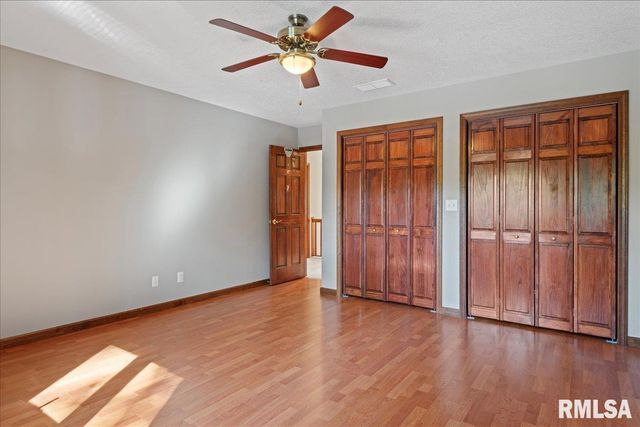 12 WEDGEWOOD Court, Taylorville, IL 62568