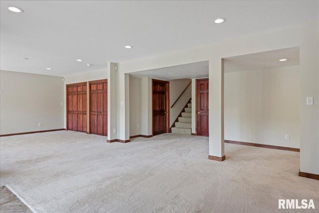 12 WEDGEWOOD Court, Taylorville, IL 62568