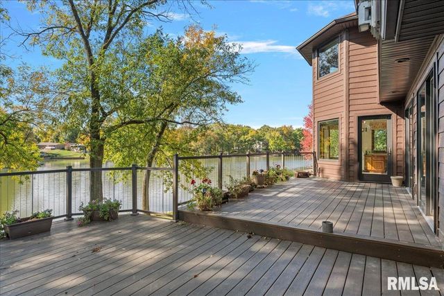 12 WEDGEWOOD Court, Taylorville, IL 62568