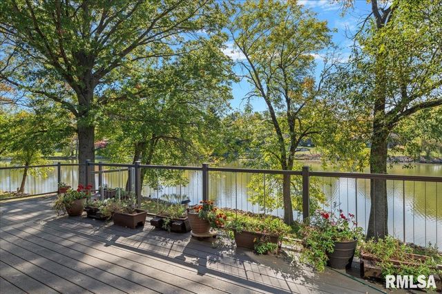 12 WEDGEWOOD Court, Taylorville, IL 62568