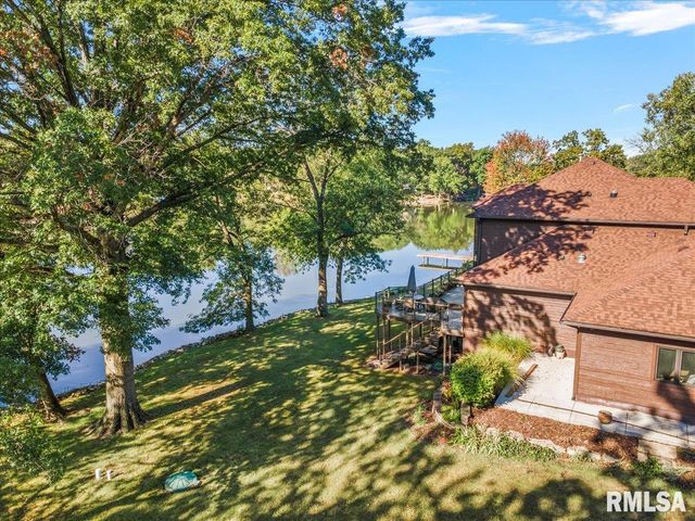 12 WEDGEWOOD Court, Taylorville, IL 62568