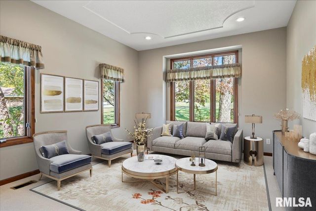 12 WEDGEWOOD Court, Taylorville, IL 62568