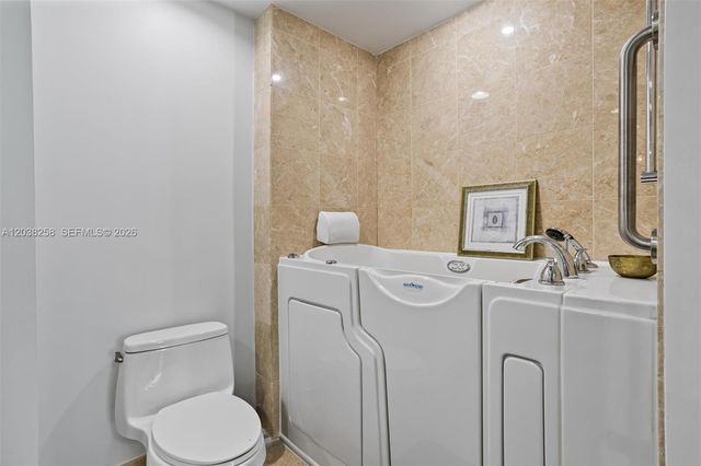 3535 S Ocean Dr 1703, Hollywood, FL 33019