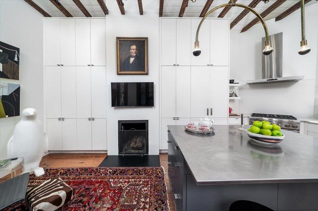 41 Society Street, Charleston, SC 29401