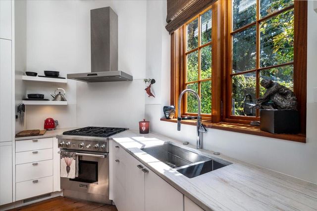 41 Society Street, Charleston, SC 29401