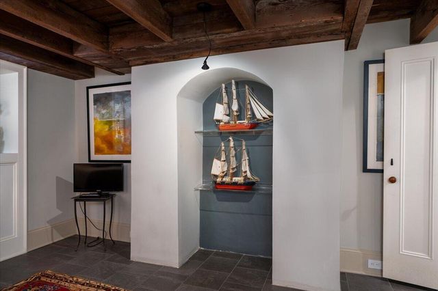 41 Society Street, Charleston, SC 29401