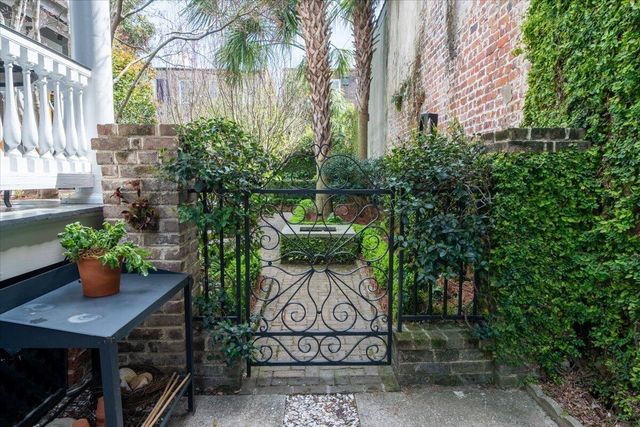 41 Society Street, Charleston, SC 29401