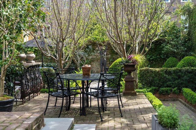 41 Society Street, Charleston, SC 29401