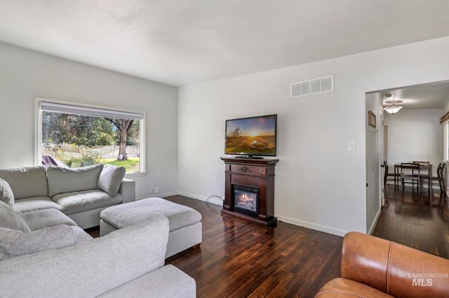 344 Pierce Street, Twin Falls, ID 83301