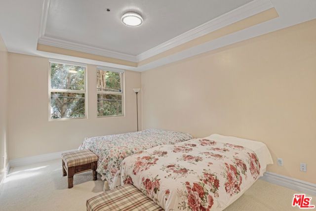 850 N Croft Avenue 203, Los Angeles, CA 90069