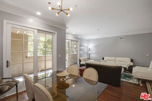 850 N Croft Avenue 203, Los Angeles, CA 90069