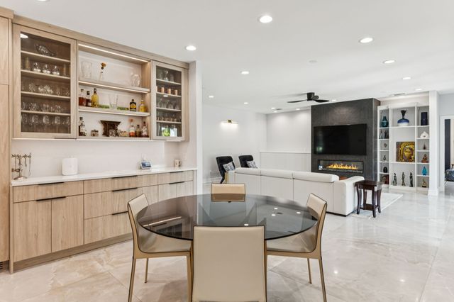 514 TIMBER LAKE Drive, Southlake, TX 76092