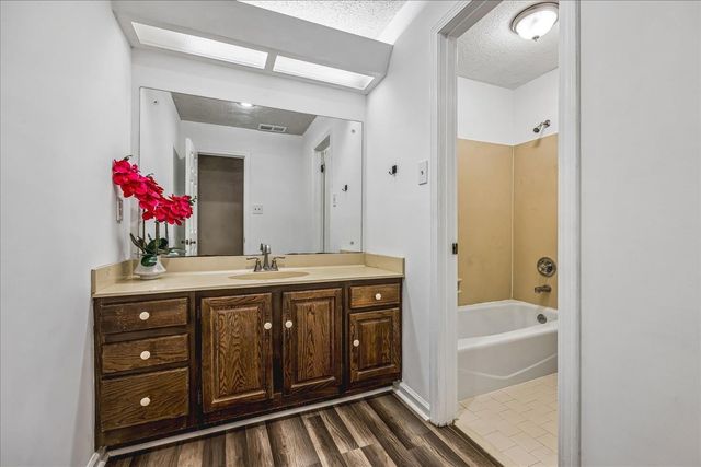 2375 CHERRY SPRINGS CV, Cordova, TN 38016