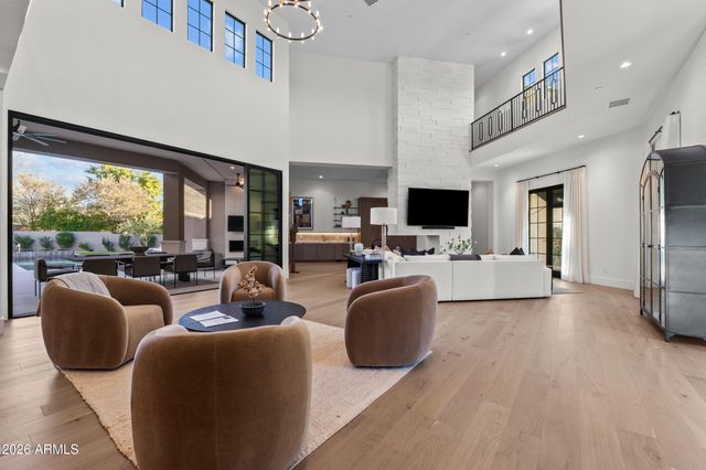 9735 E KEMPER Way, Scottsdale, AZ 85255