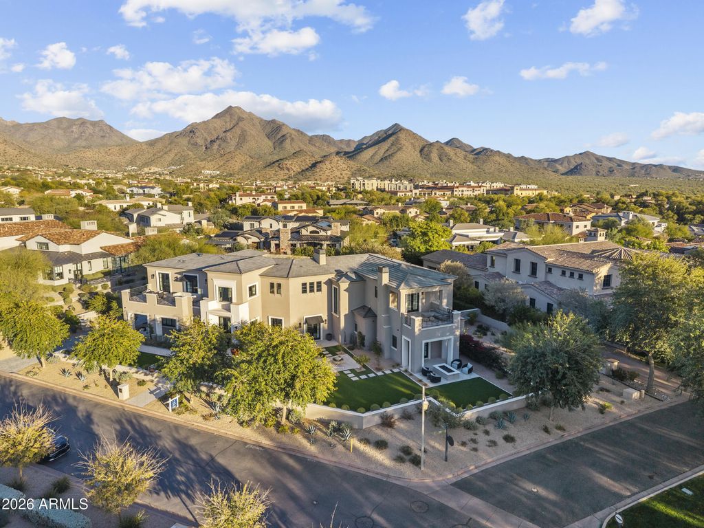 Image 2 of property listing at 9735 E KEMPER Way, Scottsdale, AZ 85255