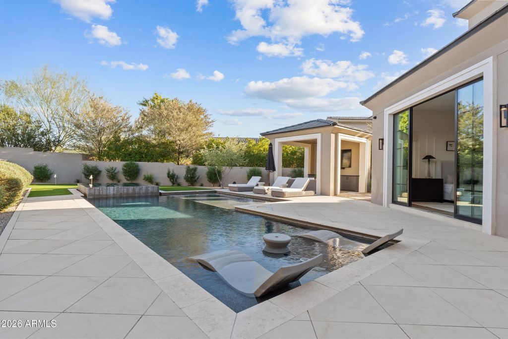 Image 35 of property listing at 9735 E KEMPER Way, Scottsdale, AZ 85255