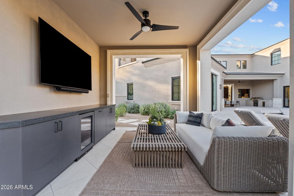 Image 36 of property listing at 9735 E KEMPER Way, Scottsdale, AZ 85255