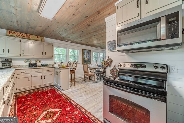 15668 Highway 197 N, Clarkesville, GA 30523