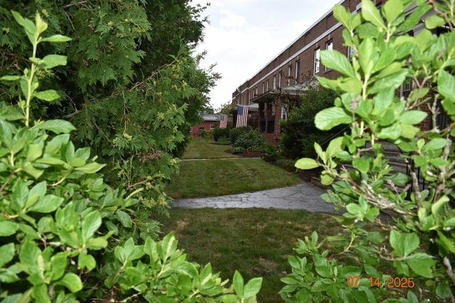 633 Canal Street, Manchester, NH 03101