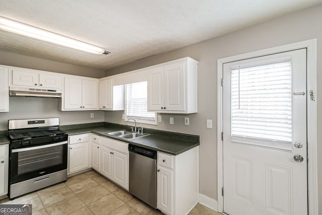 248 Pebble Creek Drive, Mcdonough, GA 30253