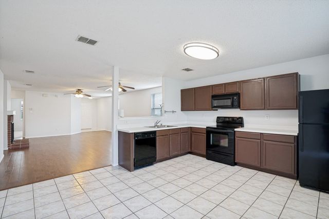 1009 Lowndes Lane, Wylie, TX 75098
