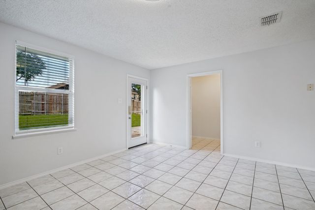 1009 Lowndes Lane, Wylie, TX 75098