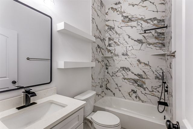 2612 Burchill Road, Fort Worth, TX 76105