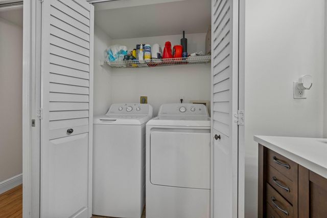 1727 Village Boulevard 306, West Palm Beach, FL 33409