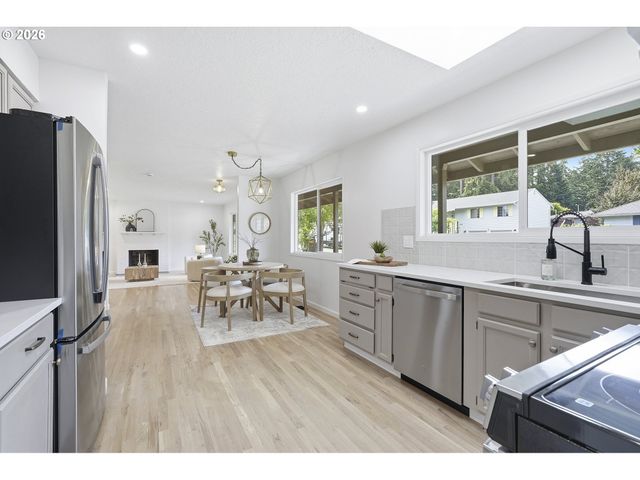 14175 Sw Bonnie Brae St, Beaverton, OR 97005