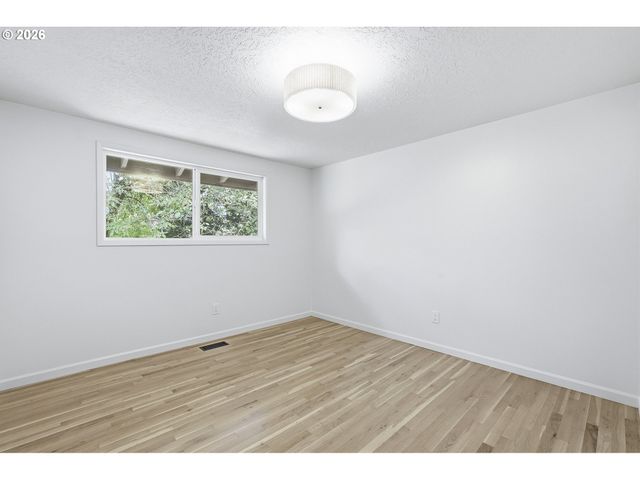 14175 Sw Bonnie Brae St, Beaverton, OR 97005