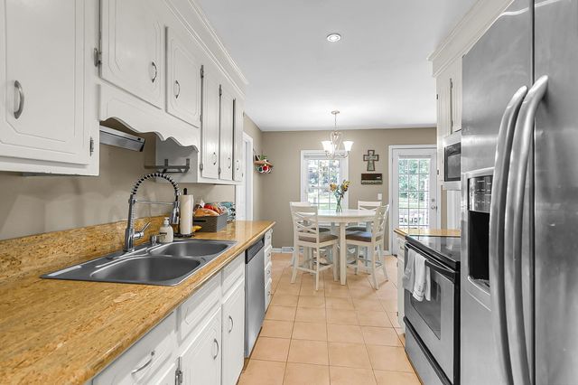 113 Sawmill Drive, Summerville, SC 29483