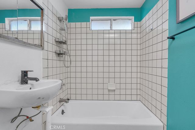 2540 W Picadilly Way, Anaheim, CA 92801