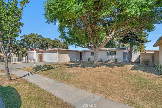 2540 W Picadilly Way, Anaheim, CA 92801