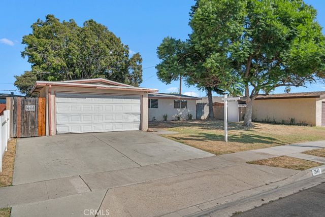 2540 W Picadilly Way, Anaheim, CA 92801