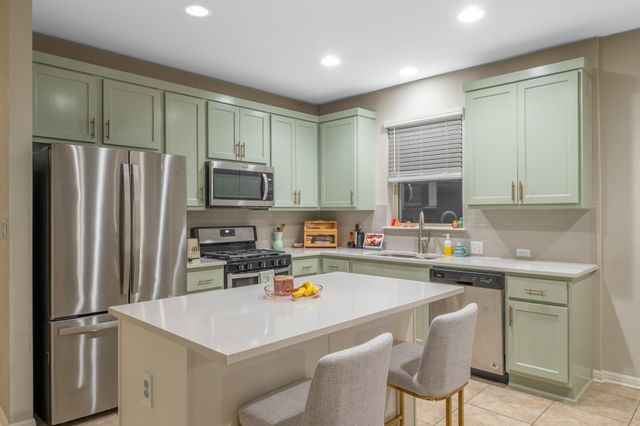 2428 Pecan Island DR, Leander, TX 78641