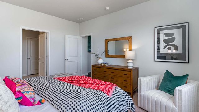 303 Glade Ct., Loris, SC 29569