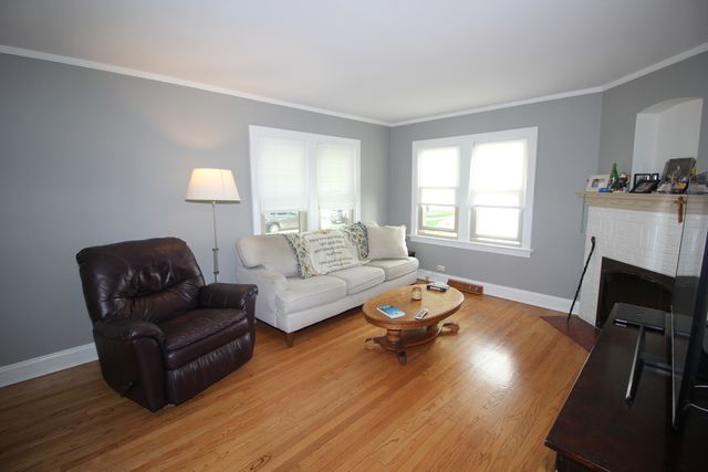 10851 S Trumbull Avenue, Chicago, IL 60655
