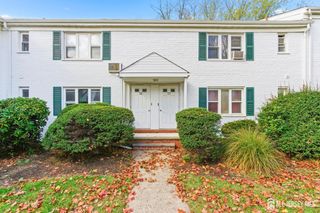 37-B Garfield Park, Edison, NJ 08837