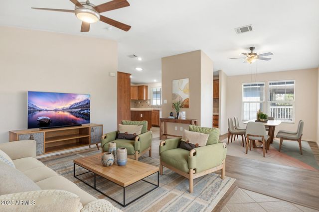 1706 E John Cabot Road, Phoenix, AZ 85022