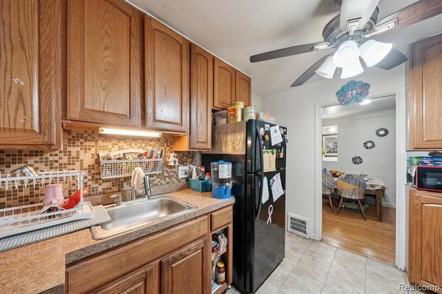 26531 Sunningdale Drive, Inkster, MI 48141