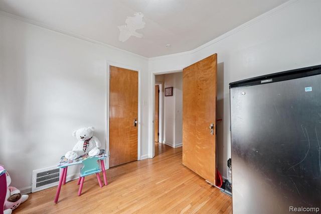 26531 Sunningdale Drive, Inkster, MI 48141