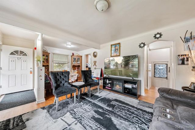 26531 Sunningdale Drive, Inkster, MI 48141