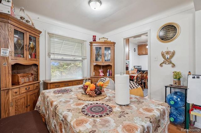 26531 Sunningdale Drive, Inkster, MI 48141